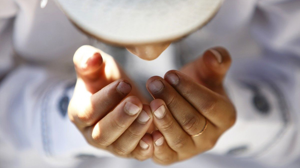 A person who practices islam praying